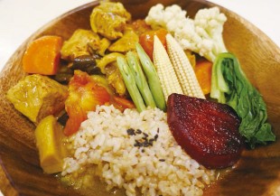 修復腸漏、抗氧化的明星食材：薑黃咖哩