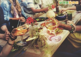 飲酒傷肝又傷心，嚴重恐心臟衰竭