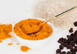 還在吃威而鋼？薑黃未來也許能改善勃起障礙