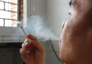 抽菸可以提神醒腦？荷蘭研究：恐加速腦機能退化