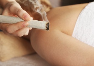 灸烤穴位祛濕寒，小心別燙傷！中醫灸療停看聽