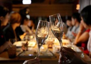 喝酒易臉紅？四成五台灣人無法完全代謝乙醛