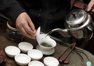 茶第一泡不喝要倒掉，其實與農藥殘留並無關！