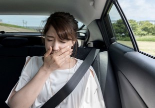 嘔吐如何緩解？什麼時候又該送醫治療？醫師 5 招解密