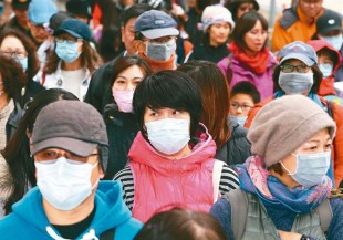 口罩多久該換？醫師警告不勤換可能生這種病