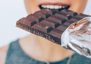 感官退化恐增失智風險！這 10 種護眼食物你吃了嗎？