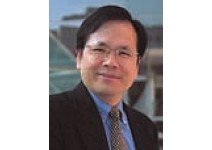 洋山港一啟用，高雄港只有靠邊站