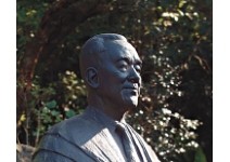 北大會為胡適樹像？