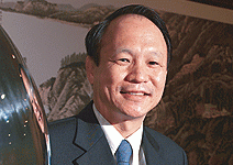 聯電新董事長 胡國強95萬股東的執行力大帥