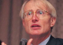 競爭力大師麥可波特 左拚利比亞經濟右批美國醫療