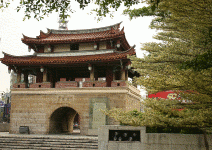 2007縣市政績總體檢∕民意調查篇 1.縣市長施政滿意度 連任政績高肯定，新任人氣待累積