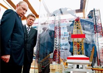 四種管道 投資天然資源 跟著油價獲利