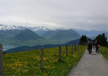 除了湖光山色，如何做到？ 全球旅遊競爭力 瑞士第一