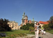 打開鐵幕，穩定成長 中歐10國 抗跌新世界？