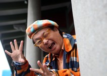 水果奶奶 跑遍兒童病房說故事