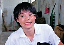 黑熊媽媽 守著黑熊守著愛