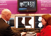 藉不斷購併器材廠 搶占醫檢市場優勢