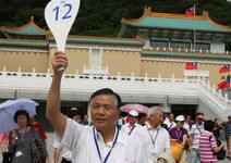 體力佳學養夠，將軍導遊介紹台灣好風光