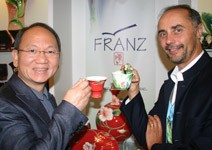 法藍瓷新奢華生意，在揚名中邁向獲利