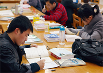中國大學四通道，港校入學英文重
