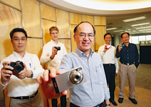 數位相機 二台有一台MIT