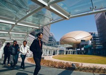 香港想當台灣仲介人， 也爭科研地位