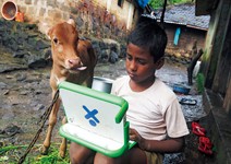 全球 戰亂加預期心理，導致黃金、原油漲不停