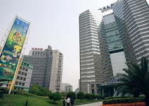 首季貿易逆差10.2億美元