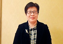 黃菊芳 主打小學生外語課，成外語補習班龍頭