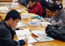 中國大學四通道，港校入學英文重