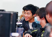 商管學群:全方位融合資訊科技、掌握國際變化