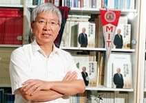 不取悅消費者、建商，逆耳直言房市泡沫