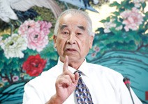 為石化業未來， 84歲林書鴻現身談策略