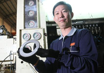 和勤精機 專精技術 「沖」入雙B供應鏈