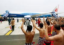 印尼 買230架飛機 創波音紀錄