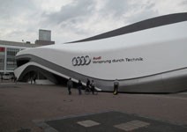 汽車狂想沙龍， 如果蘋果加入汽車業……