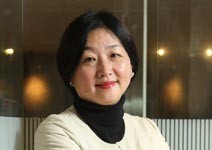 晶晶晶總經理 陳玲玲：