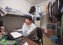 中國青年 蝸居、裸婚、逃離北上廣