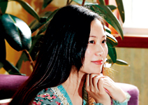 寫了甄嬛傳， 她繼續當老師，還想當媒婆