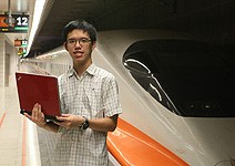 只為了測量震動，他搭了202趟高鐵