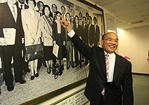 我願意用民進黨主席身分訪問中國