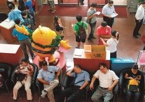 為了施政「有感」，台電忙翻、民眾罵翻