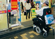 當你坐輪椅逛台北，才知簡直是高低欄障礙賽