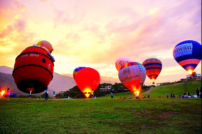 熱氣球嘉年華愈高愈High！