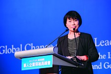 龍應台：融入國際社會文化必須走在最前頭