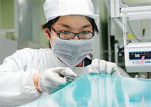 台灣貢獻人才，大陸面板業要稱霸全球