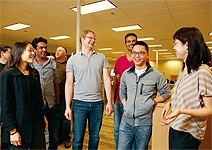 進口全球頂尖腦力，讓矽谷維持超高競爭力