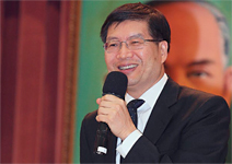 拚轉型兼學做行銷，華碩背水一戰能成功嗎？