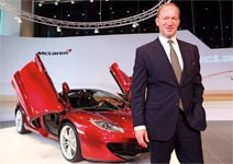 像太空總署，又像迪士尼的汽車公司