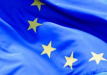 暖化問題 飛機排碳逾6億噸，歐盟推油電飛機計畫